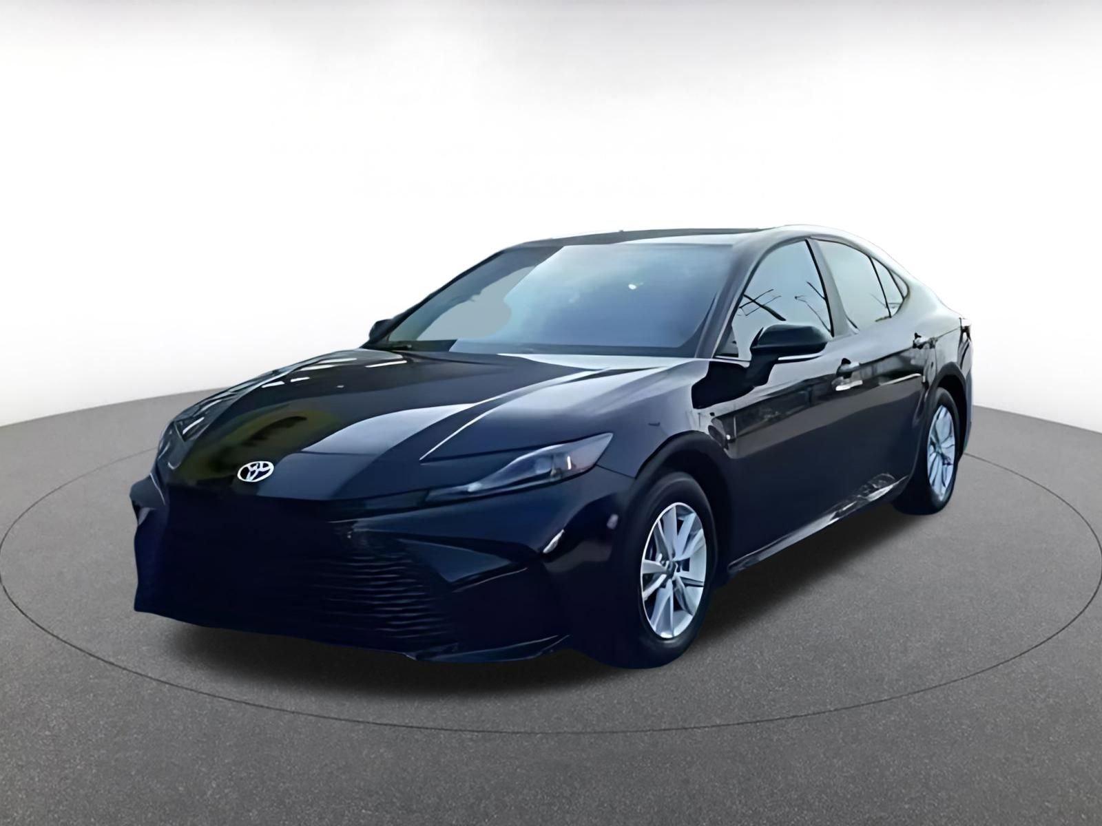 Used 2025 Toyota Camry LE image 16