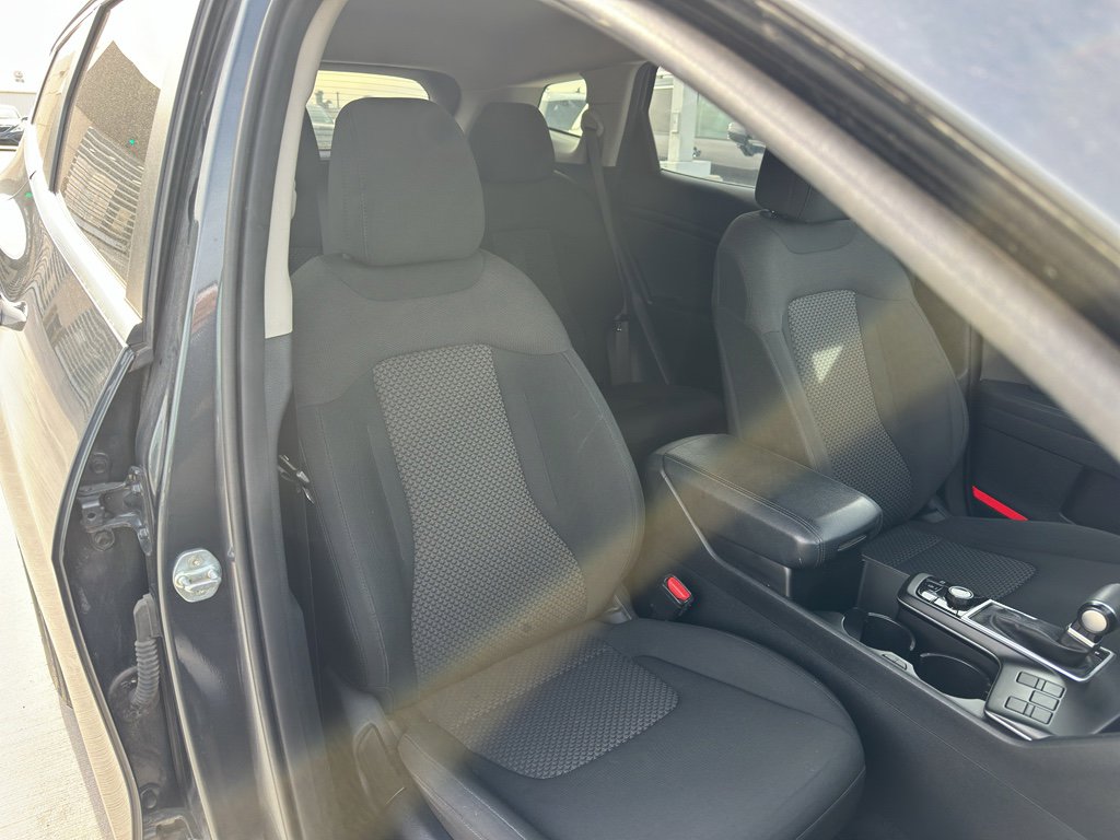 Used 2023 Kia Sportage LX image 27