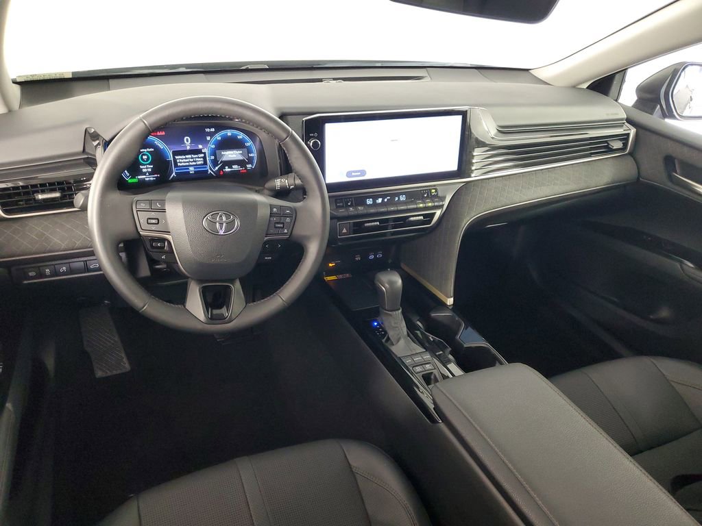 Used 2025 Toyota Camry XLE image 15