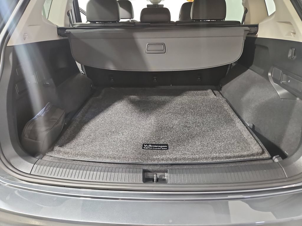Used 2022 Volkswagen Tiguan SE AWD/4WD image 22