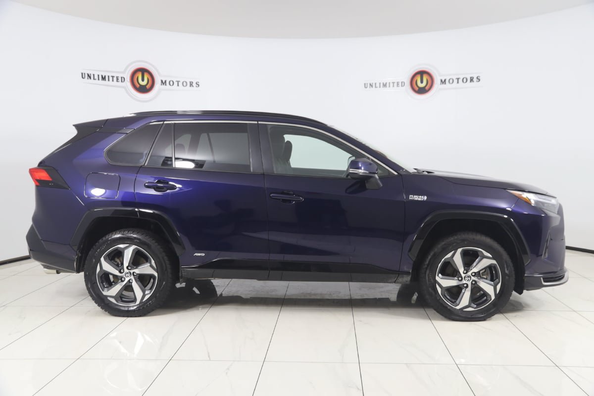 Used 2024 Toyota RAV4 SE w/ Weather & Moonroof Package AWD/4WD image 2