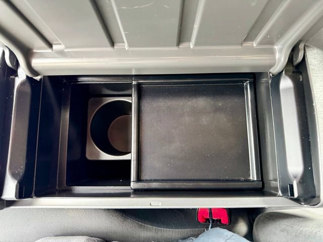 Used 2014 Toyota Prius V Three image 39