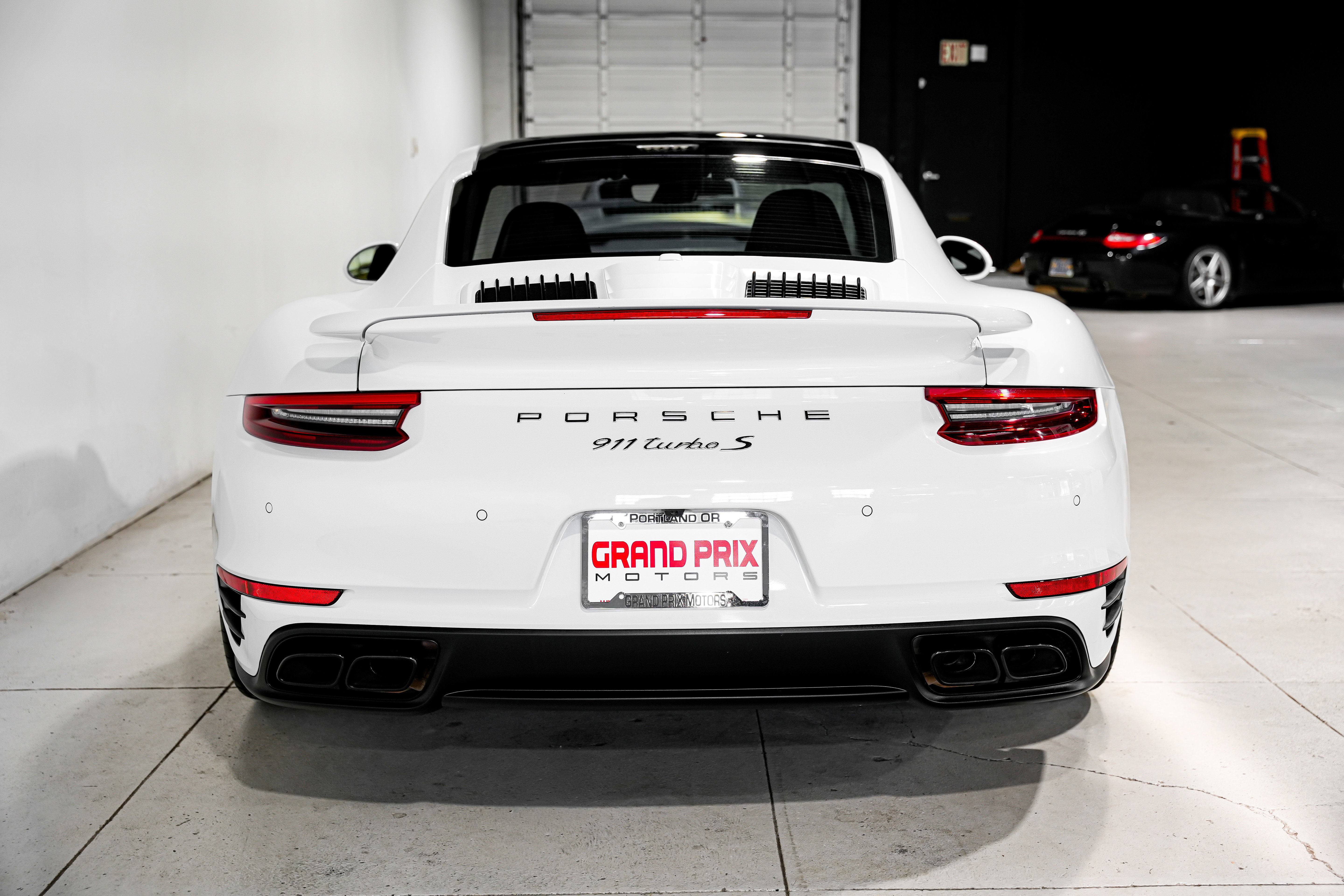 Used 2018 Porsche 911 Turbo S AWD/4WD image 4