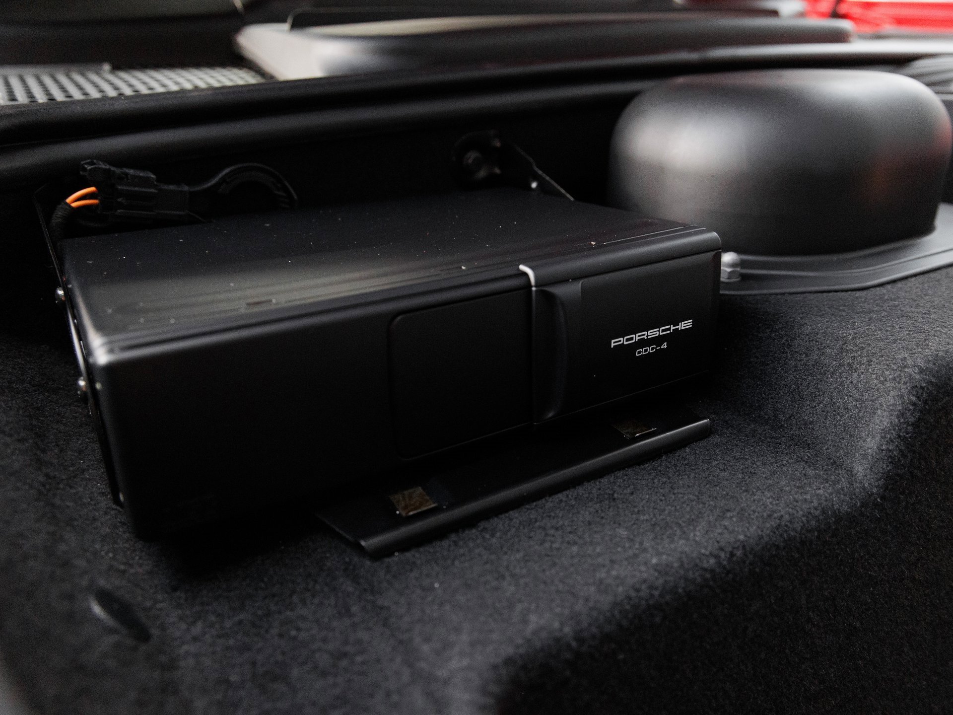 Used 2004 Porsche 911 Carrera 4S image 38