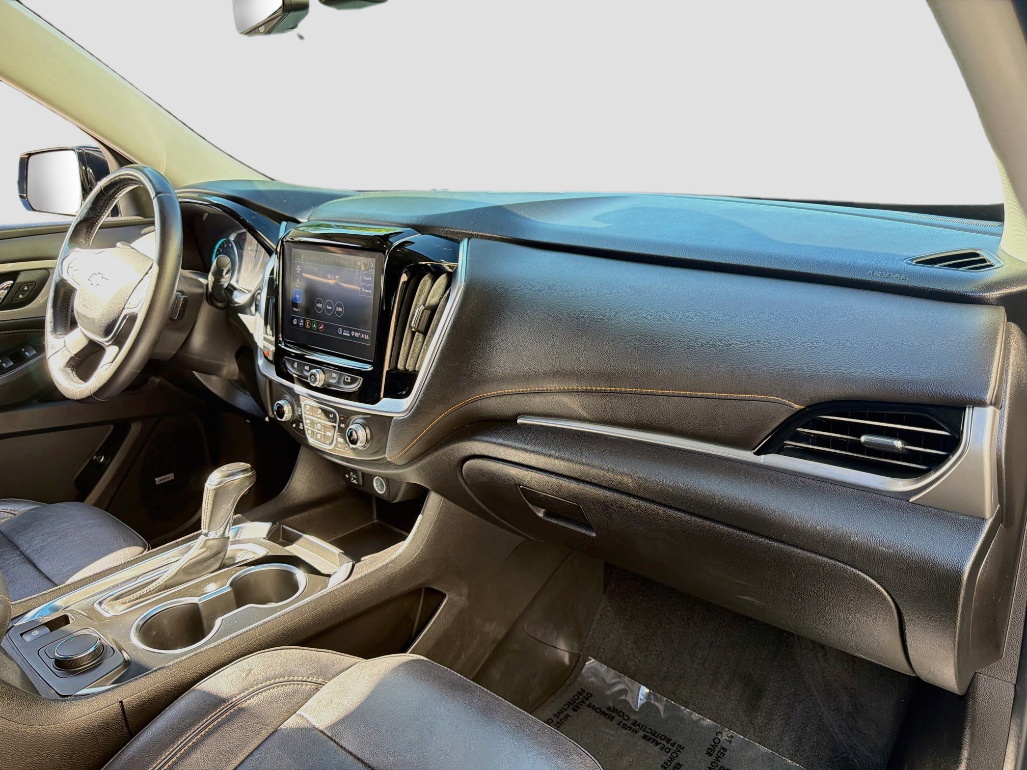 Used 2020 Chevrolet Traverse LT w/ LT Premium Package FWD image 35