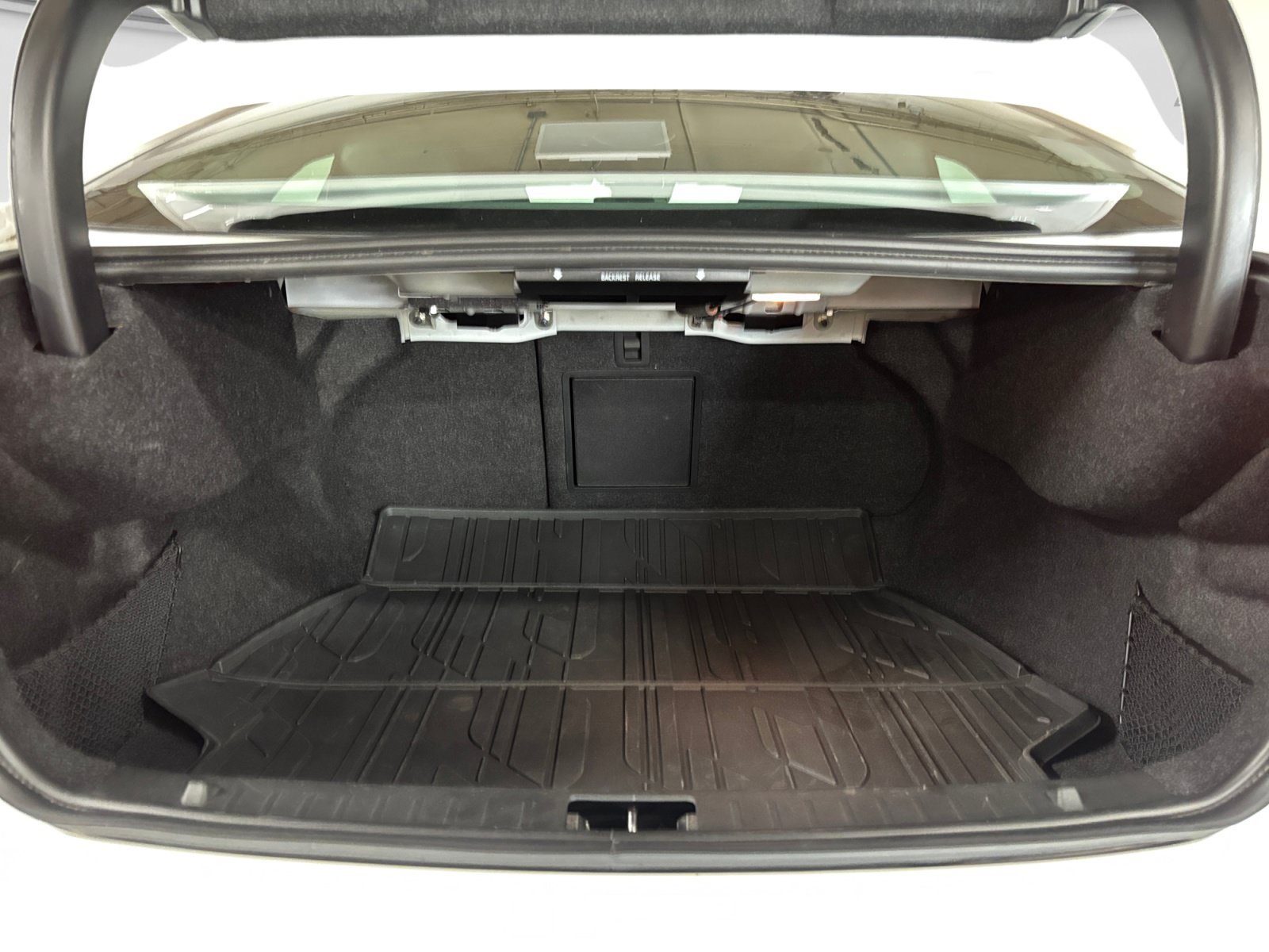 Used 2018 Volvo S60 T5 Inscription w/ Protection Package FWD image 18