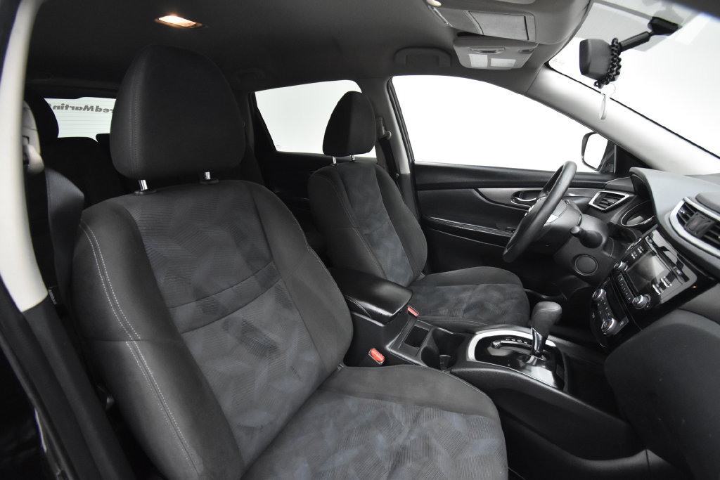 Used 2015 Nissan Rogue SV AWD/4WD image 14