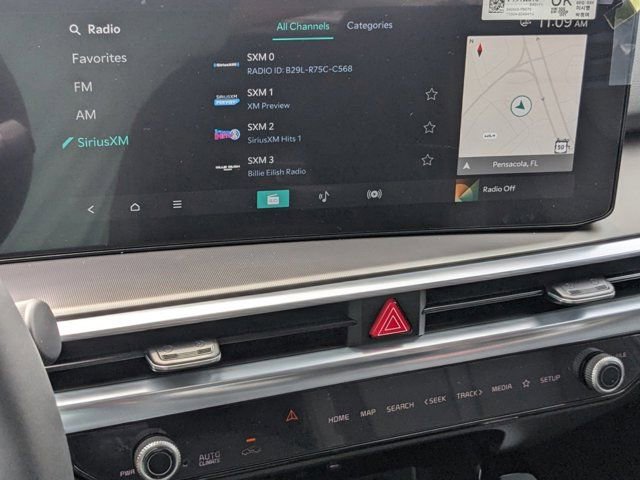 Used 2024 Kia Sorento SX image 17