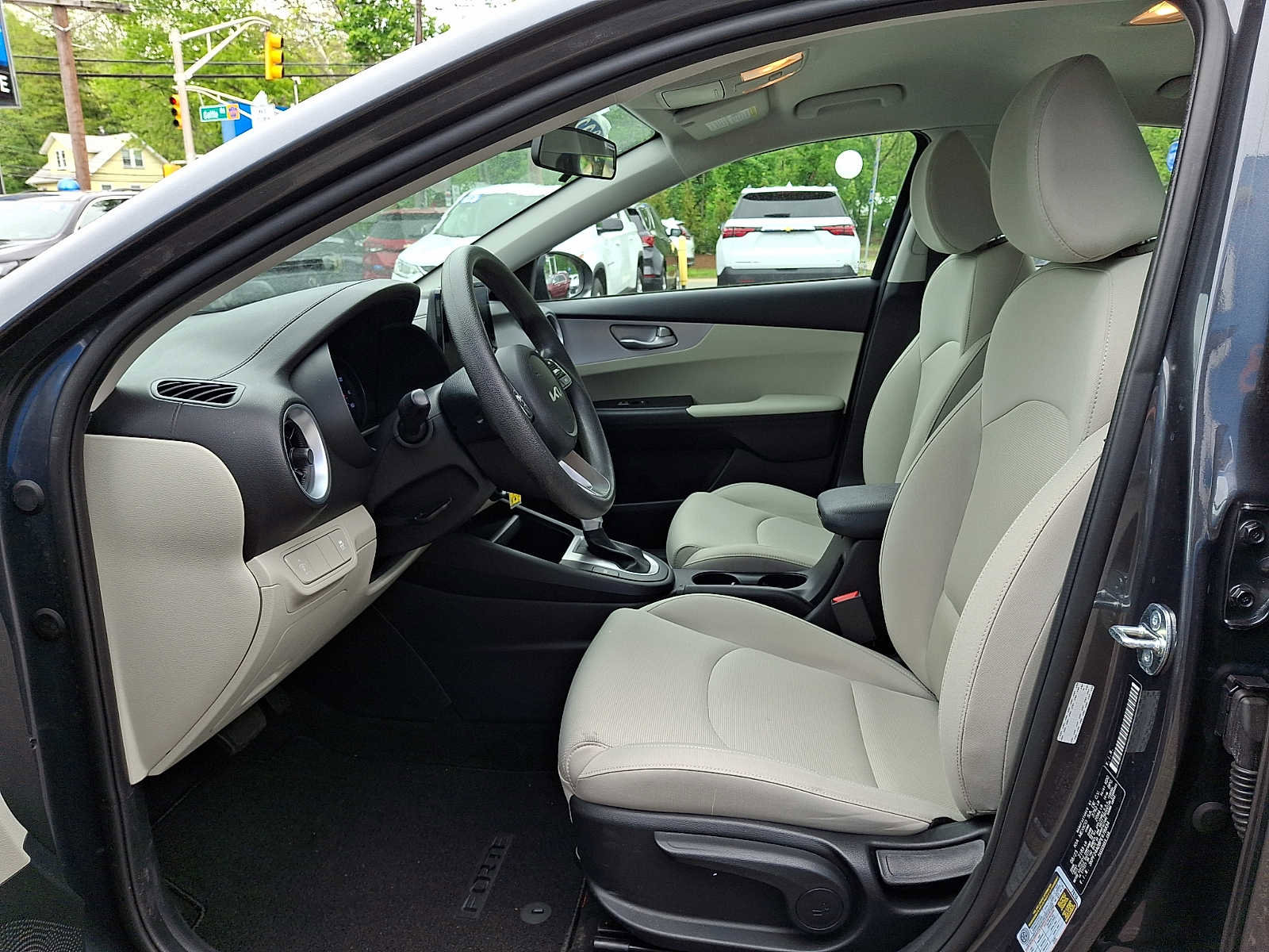 Used 2023 Kia Forte LXS FWD image 12