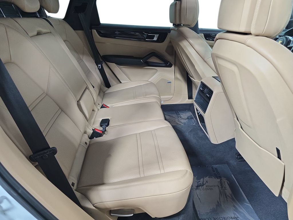 Used 2019 Porsche Cayenne S AWD/4WD image 26
