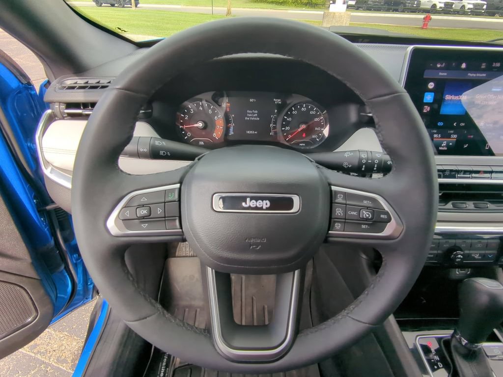 Used 2023 Jeep Compass Limited AWD/4WD image 27
