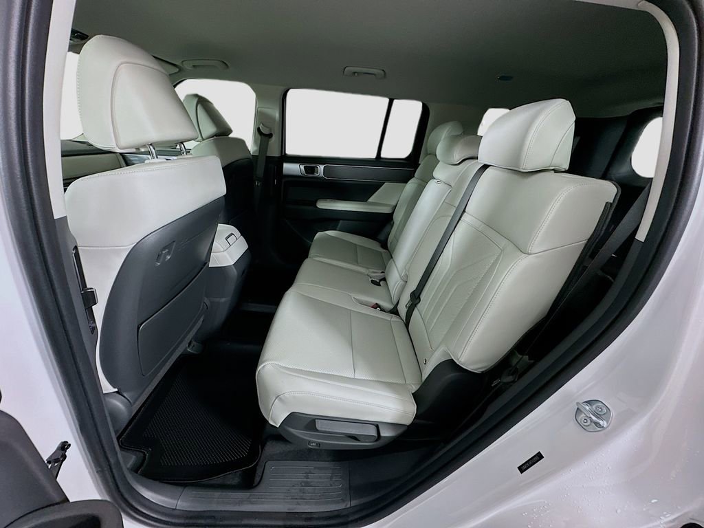 New 2026 Hyundai Santa Fe SEL image 16