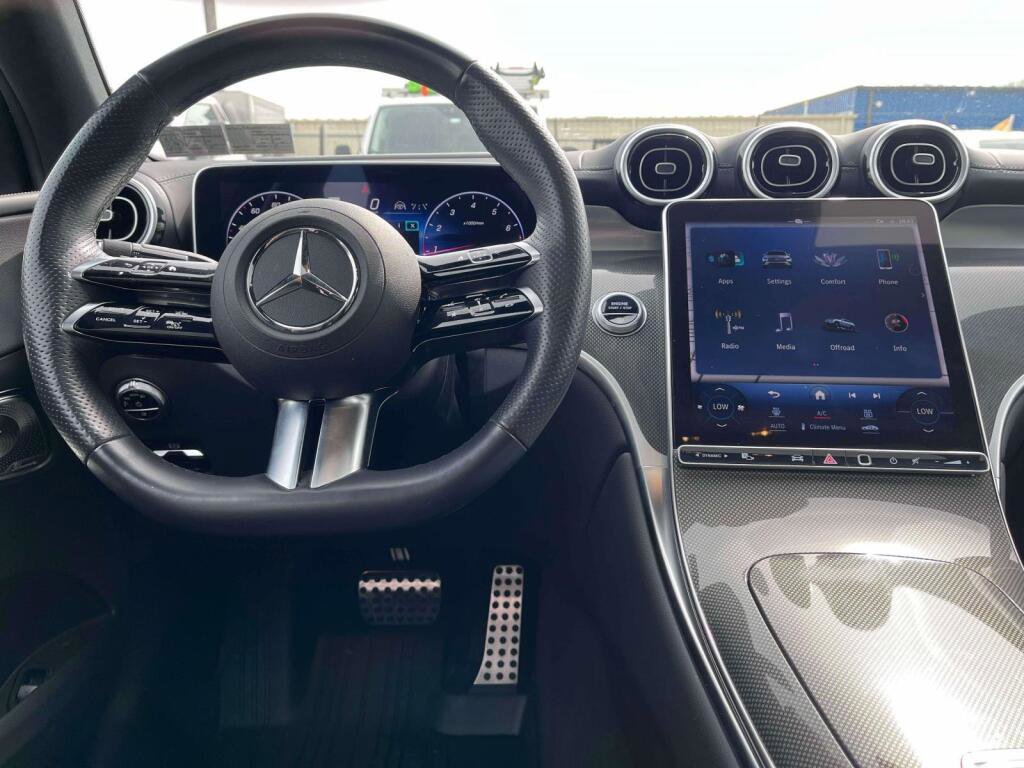 Certified 2024 Mercedes-Benz GLC 300 4MATIC image 2