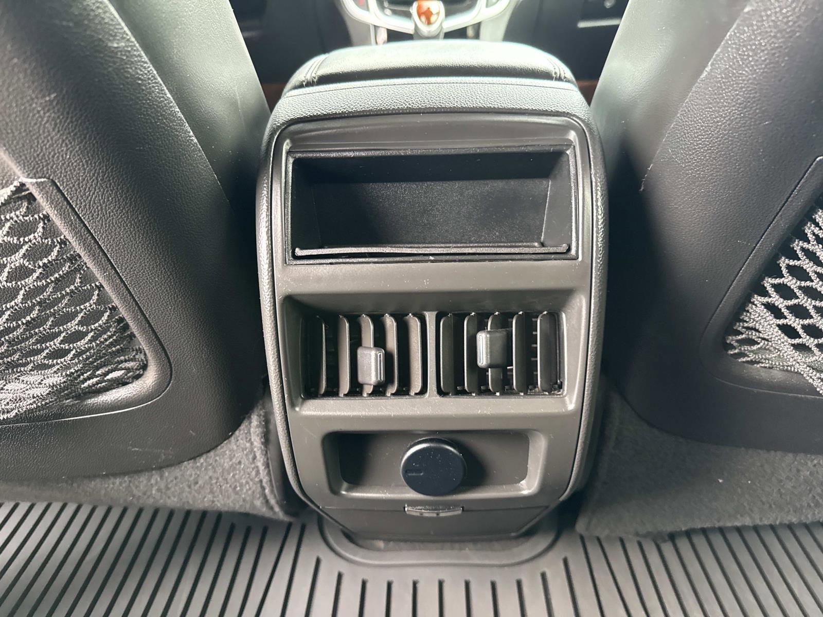 Used 2016 Cadillac SRX Performance w/ Midnight Edition Package FWD image 19