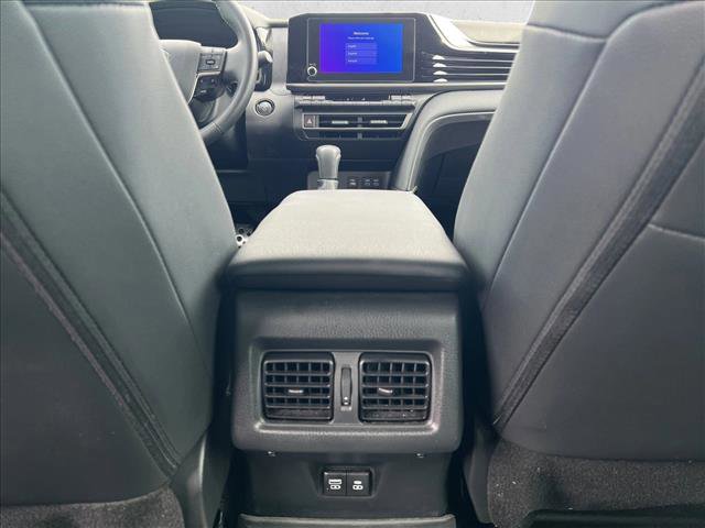 Certified 2025 Toyota Camry SE FWD image 18