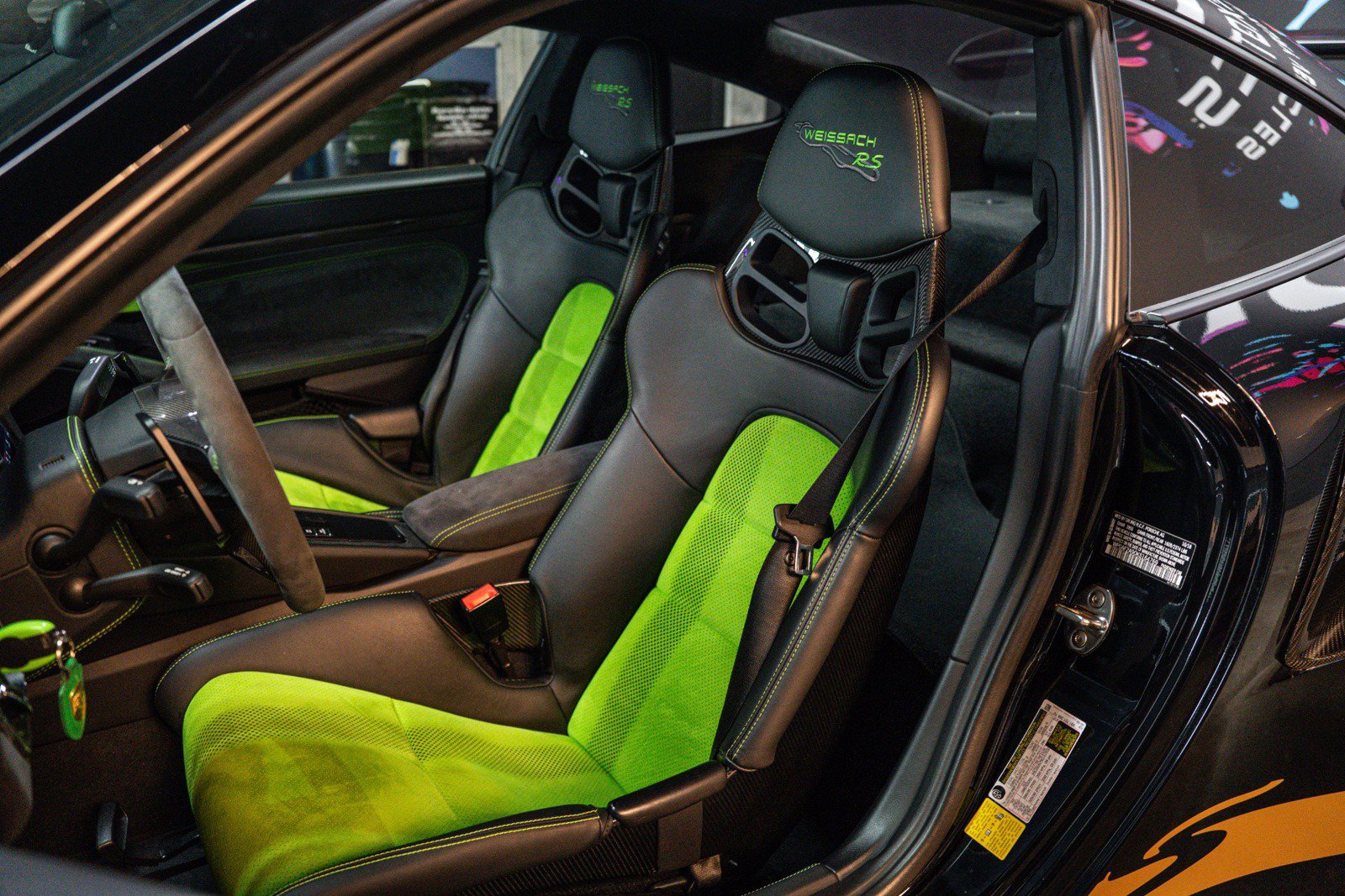 Used 2019 Porsche 911 GT3 RS w/ Weissach Package RWD image 7