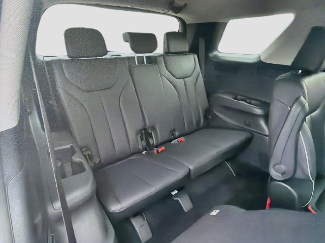 Used 2024 Hyundai Palisade SEL FWD image 28