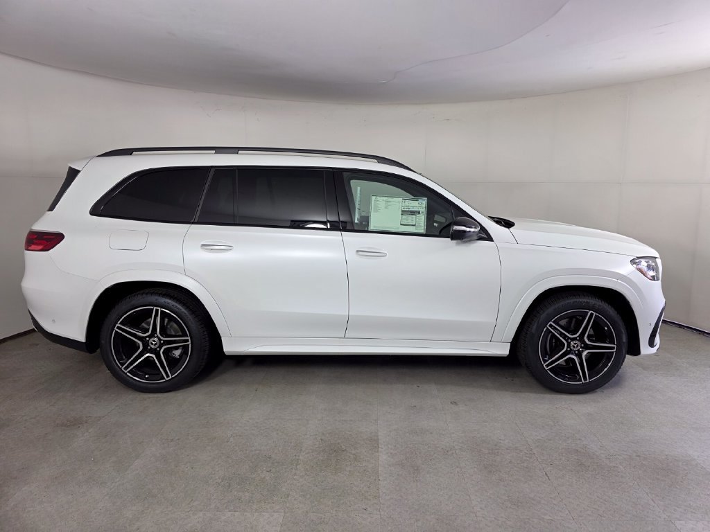 New 2026 Mercedes-Benz GLS 450 4MATIC image 3
