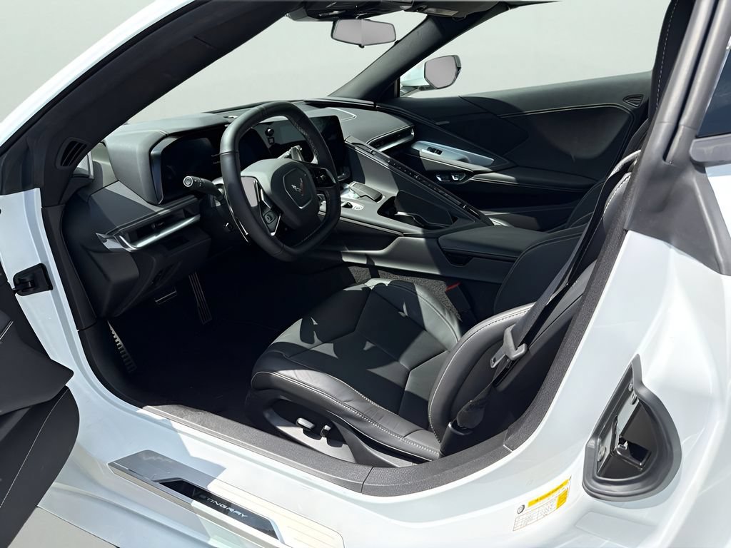 Used 2023 Chevrolet Corvette Stingray Coupe w/ 1LT RWD image 6