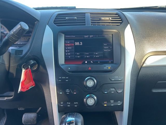 Used 2013 Ford Explorer XLT image 16