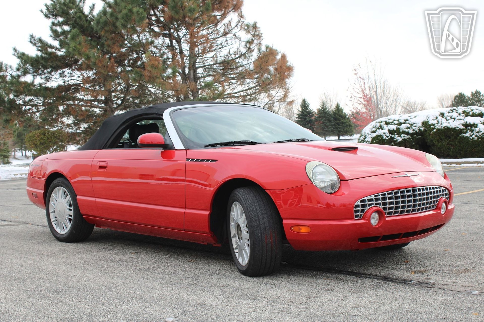 Used 2002 Ford Thunderbird RWD image 3