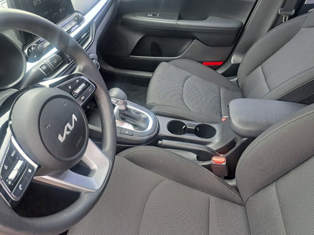 Used 2024 Kia Forte LXS image 17