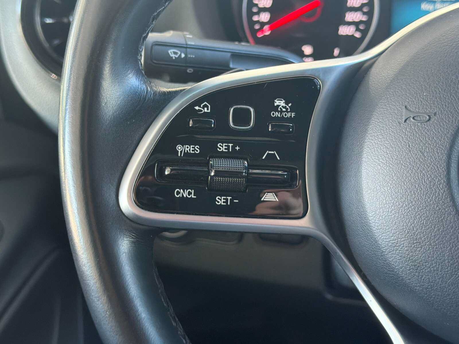 Used 2021 Mercedes-Benz Sprinter 2500 image 27