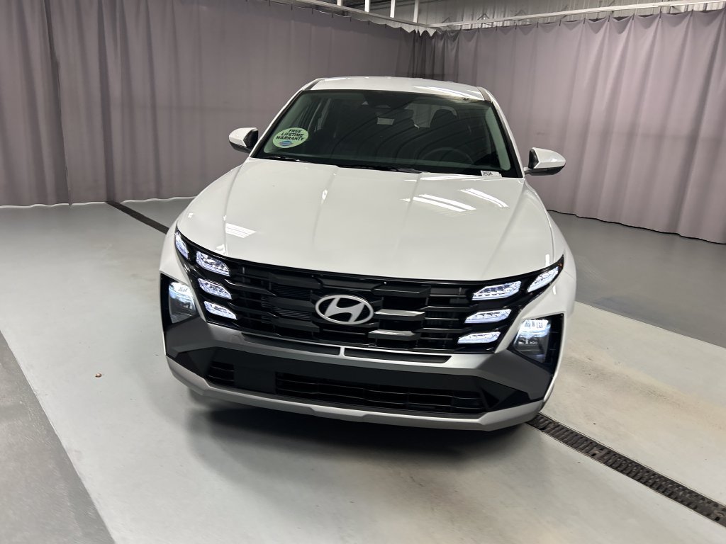 New 2026 Hyundai Tucson Blue SE AWD/4WD image 2