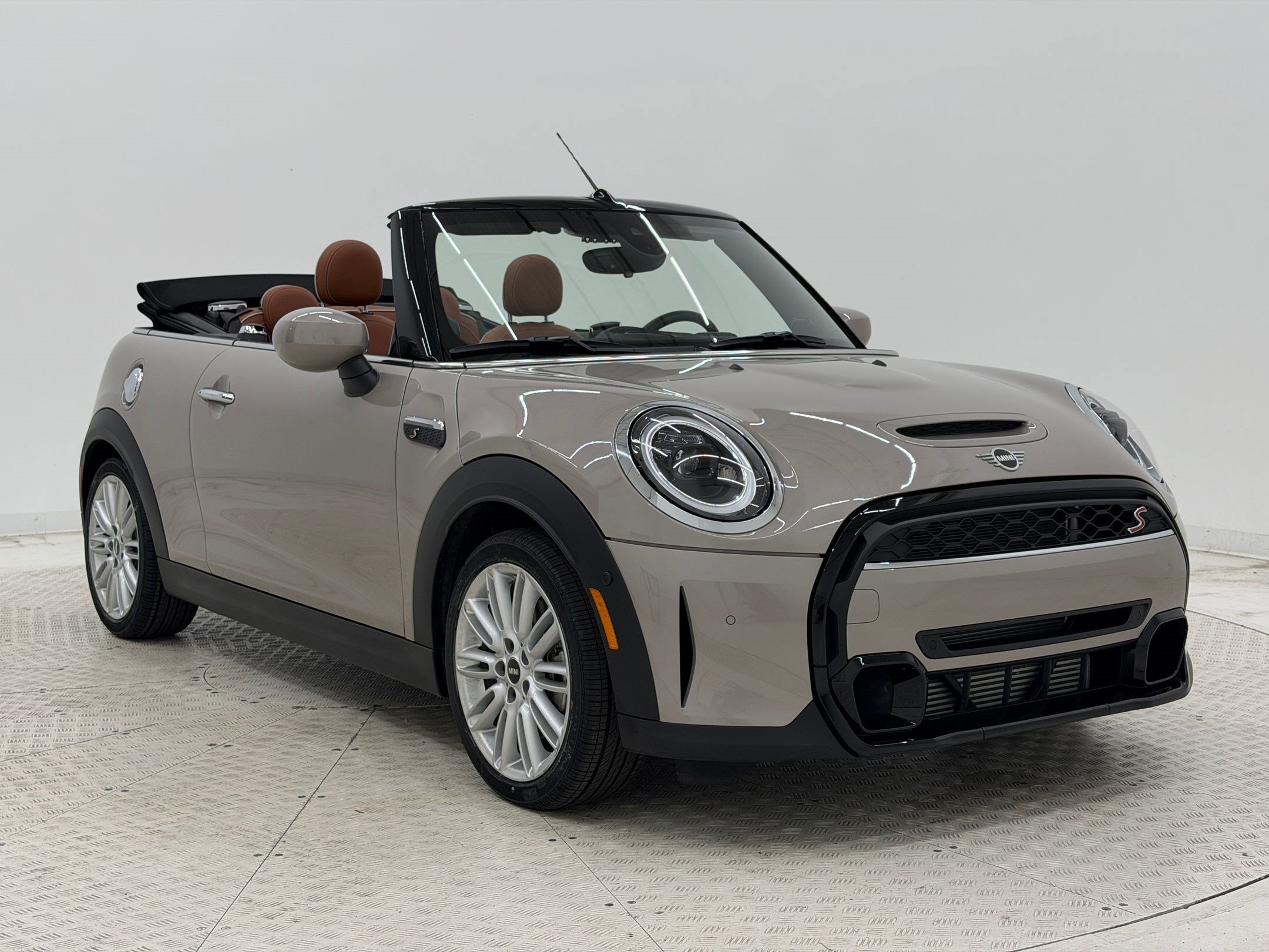 Certified 2023 MINI Cooper S FWD image 7