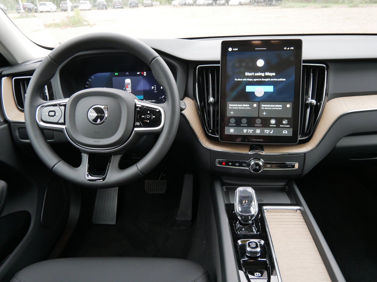 New 2027 Volvo XC60 B5 Plus AWD/4WD image 7