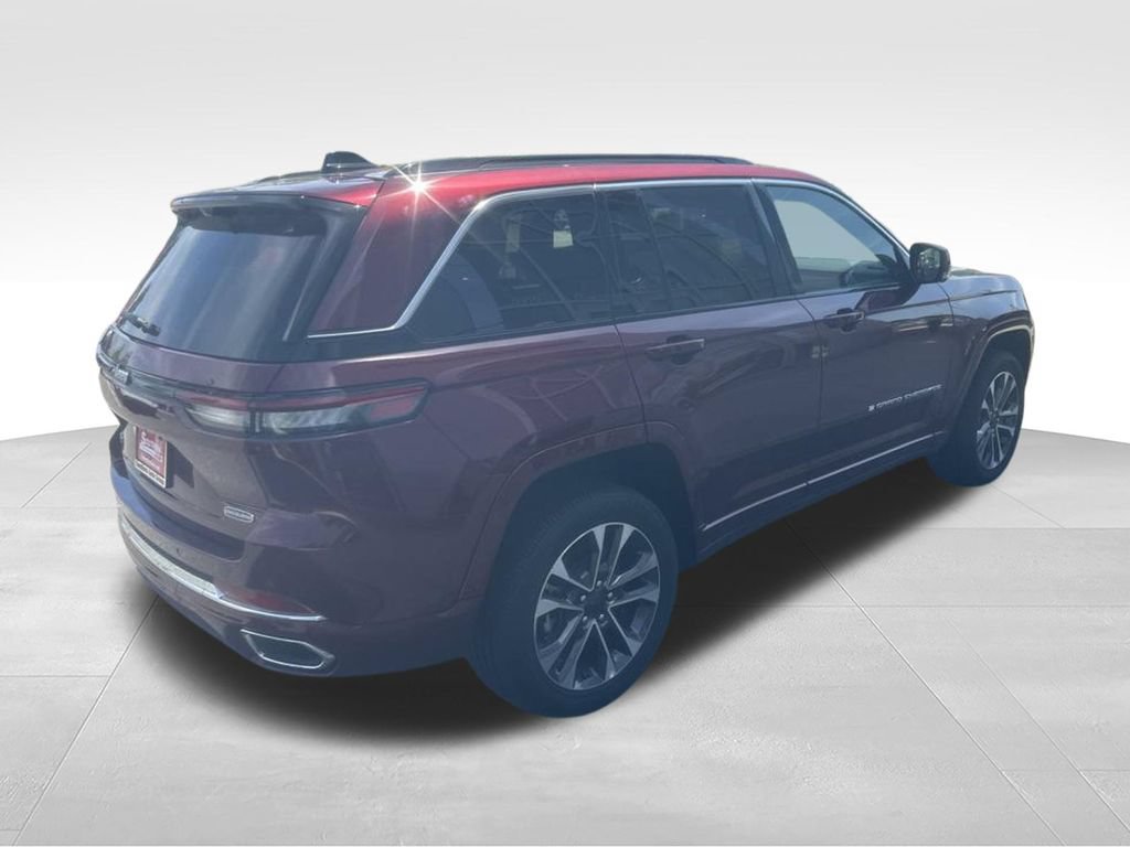 New 2024 Jeep Grand Cherokee Overland w/ Advanced Protech Group III AWD/4WD image 19