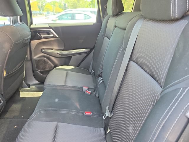 Used 2022 Mitsubishi Outlander ES AWD/4WD image 6