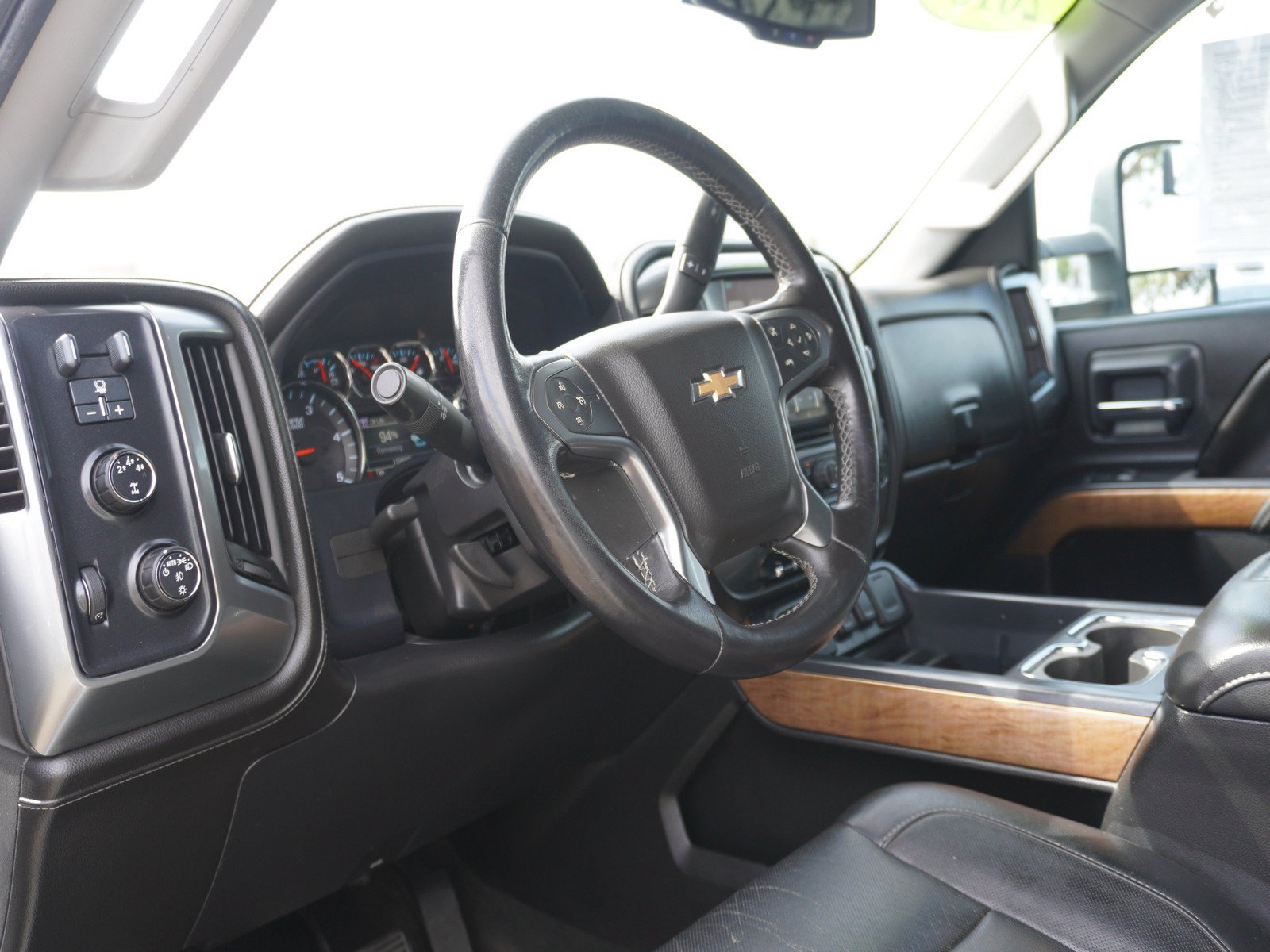 Used 2015 Chevrolet Silverado 2500 LTZ w/ Duramax Plus Package AWD/4WD image 21