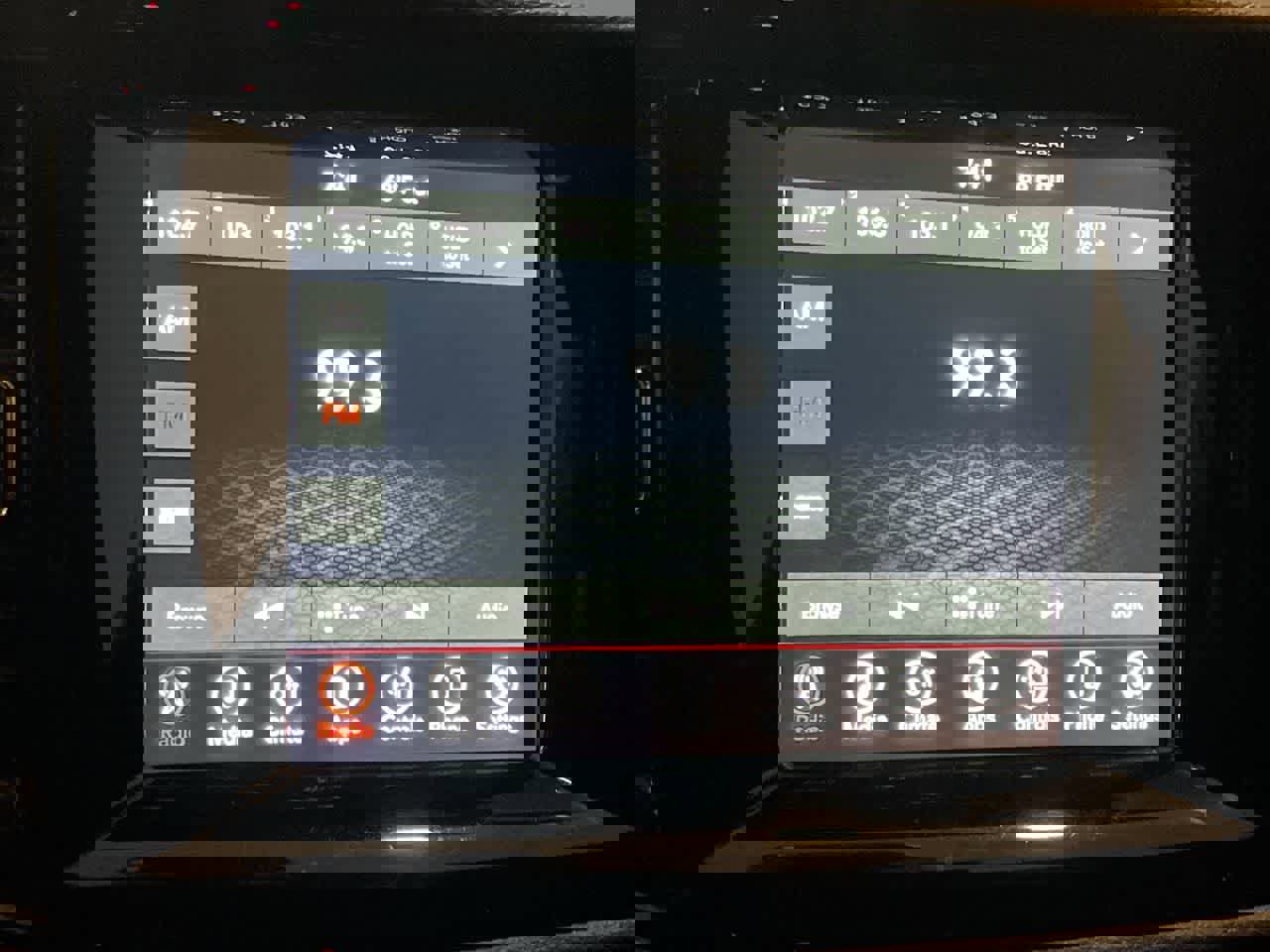 Used 2023 Dodge Durango GT image 16