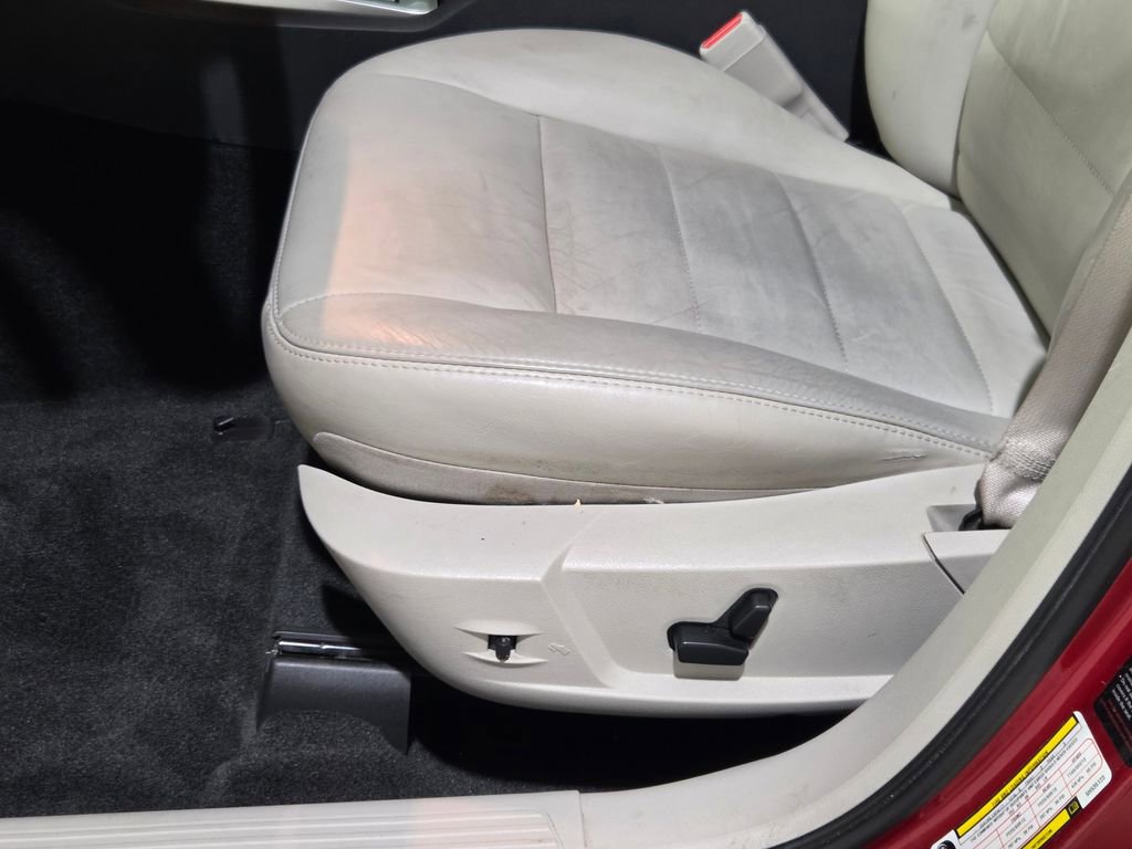 Used 2005 Dodge Magnum R/T w/ Convenience Group II RWD image 10