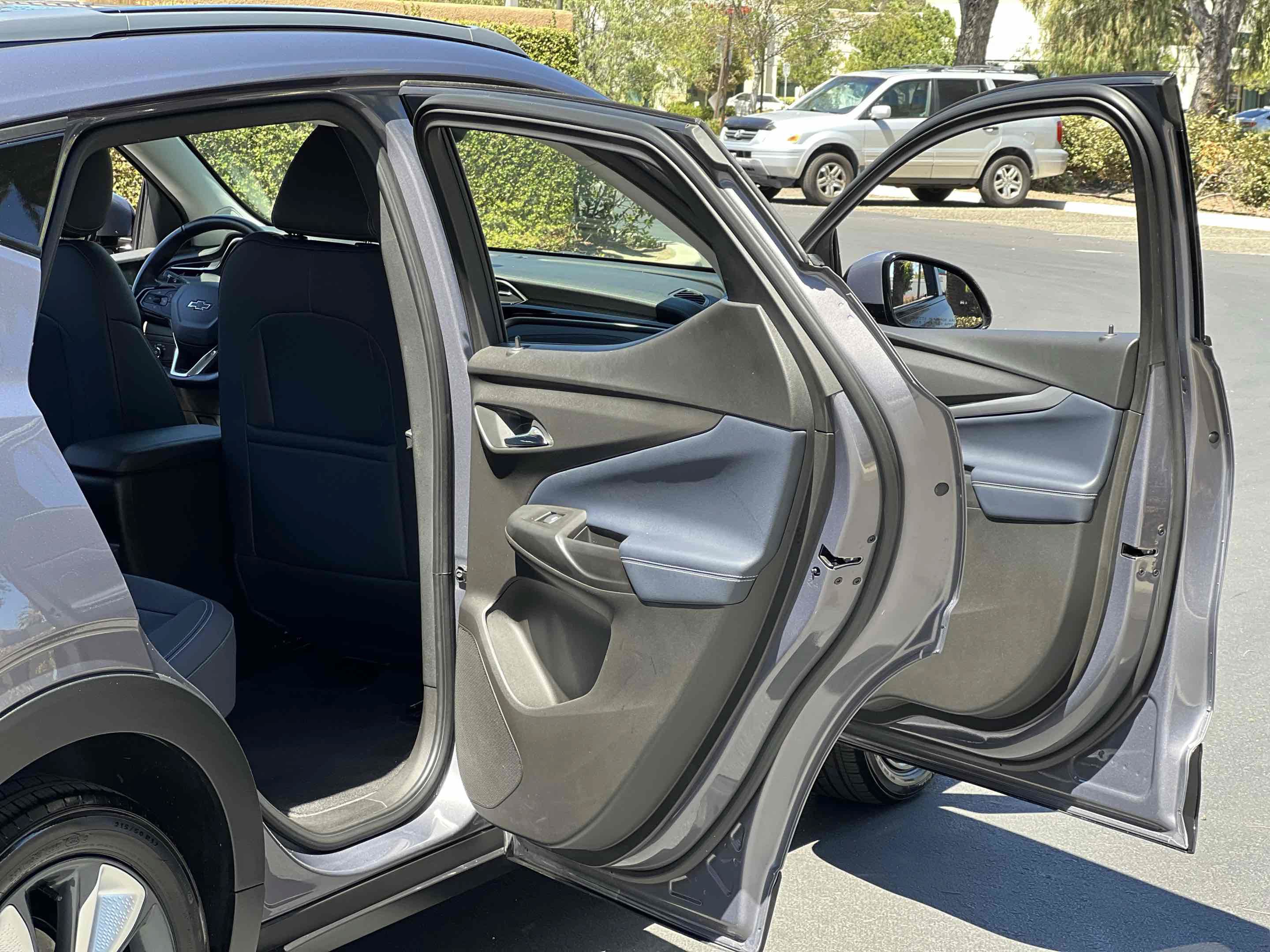 Used 2022 Chevrolet Bolt EUV LT w/ Convenience Package FWD image 66