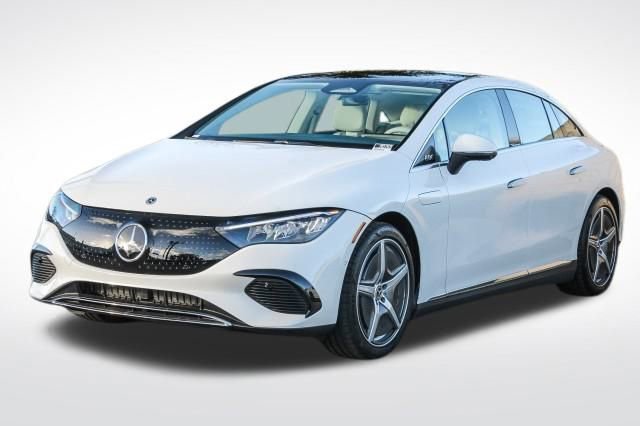 Certified 2025 Mercedes-Benz EQE 350+ 4MATIC Sedan image 3