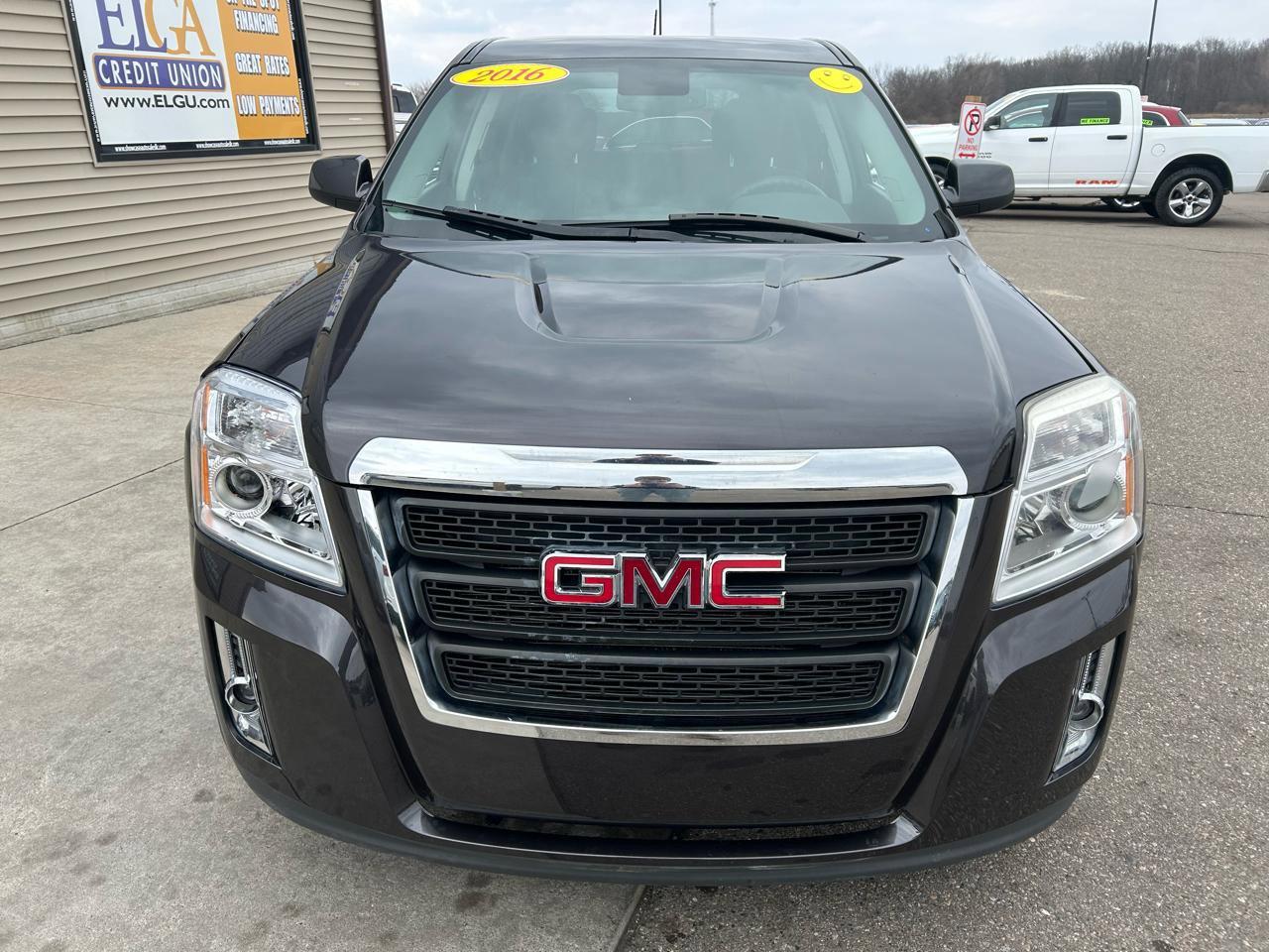 Used 2016 GMC Terrain SLE AWD/4WD image 2