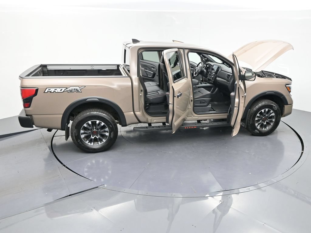 Used 2024 Nissan Titan PRO-4X w/ Pro-4x Convenience Package AWD/4WD image 30