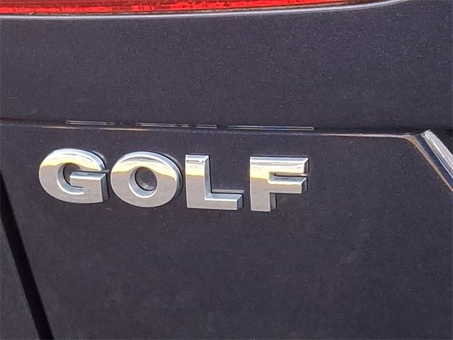 Used 2016 Volkswagen Golf S image 28