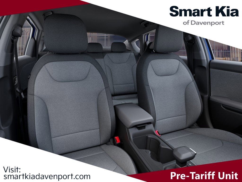 New 2025 Kia K4 LXS image 16