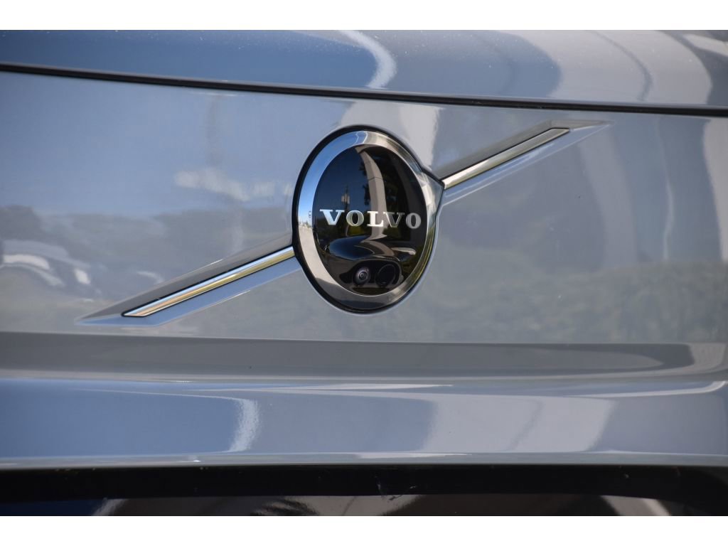 Used 2025 Volvo EX90 Ultra image 11