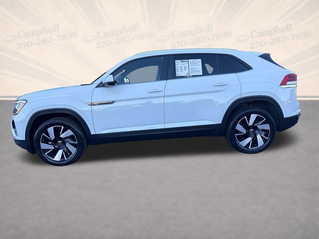 Used 2025 Volkswagen Atlas Cross Sport SE image 2