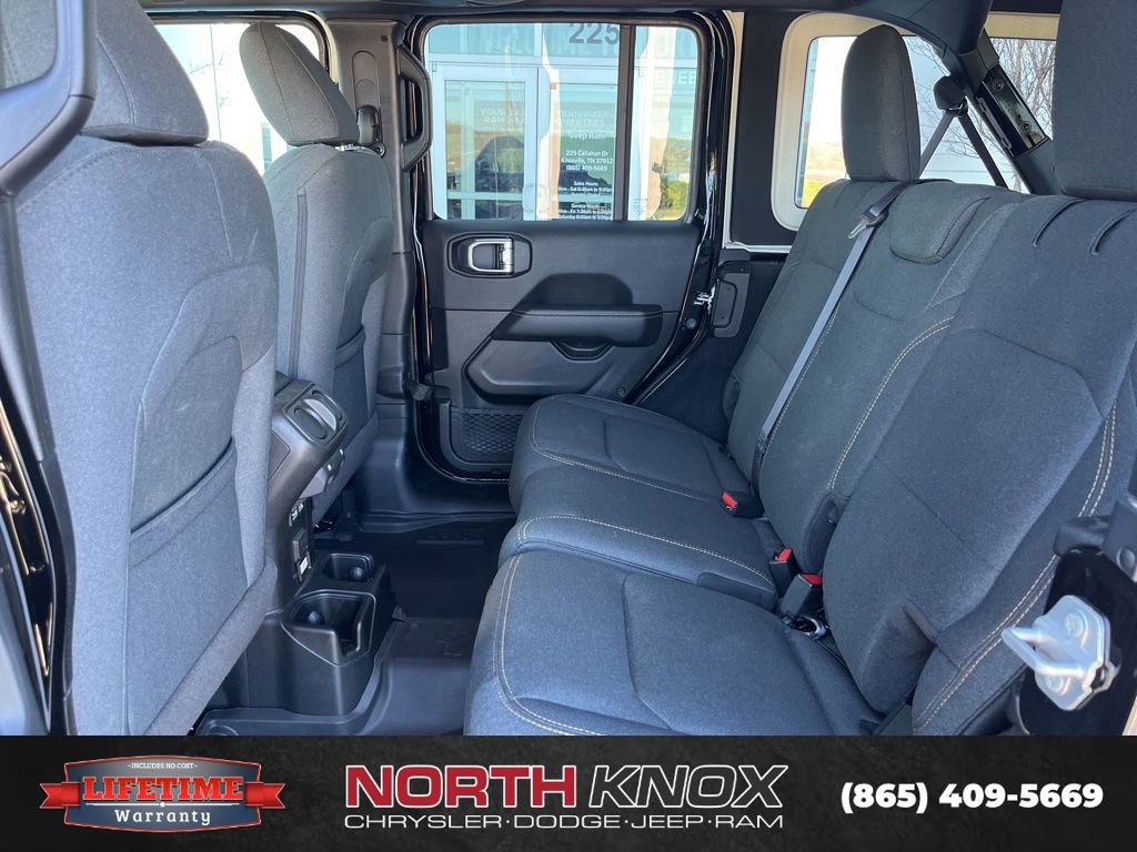 Used 2024 Jeep Wrangler Sahara w/ Safety Group image 12