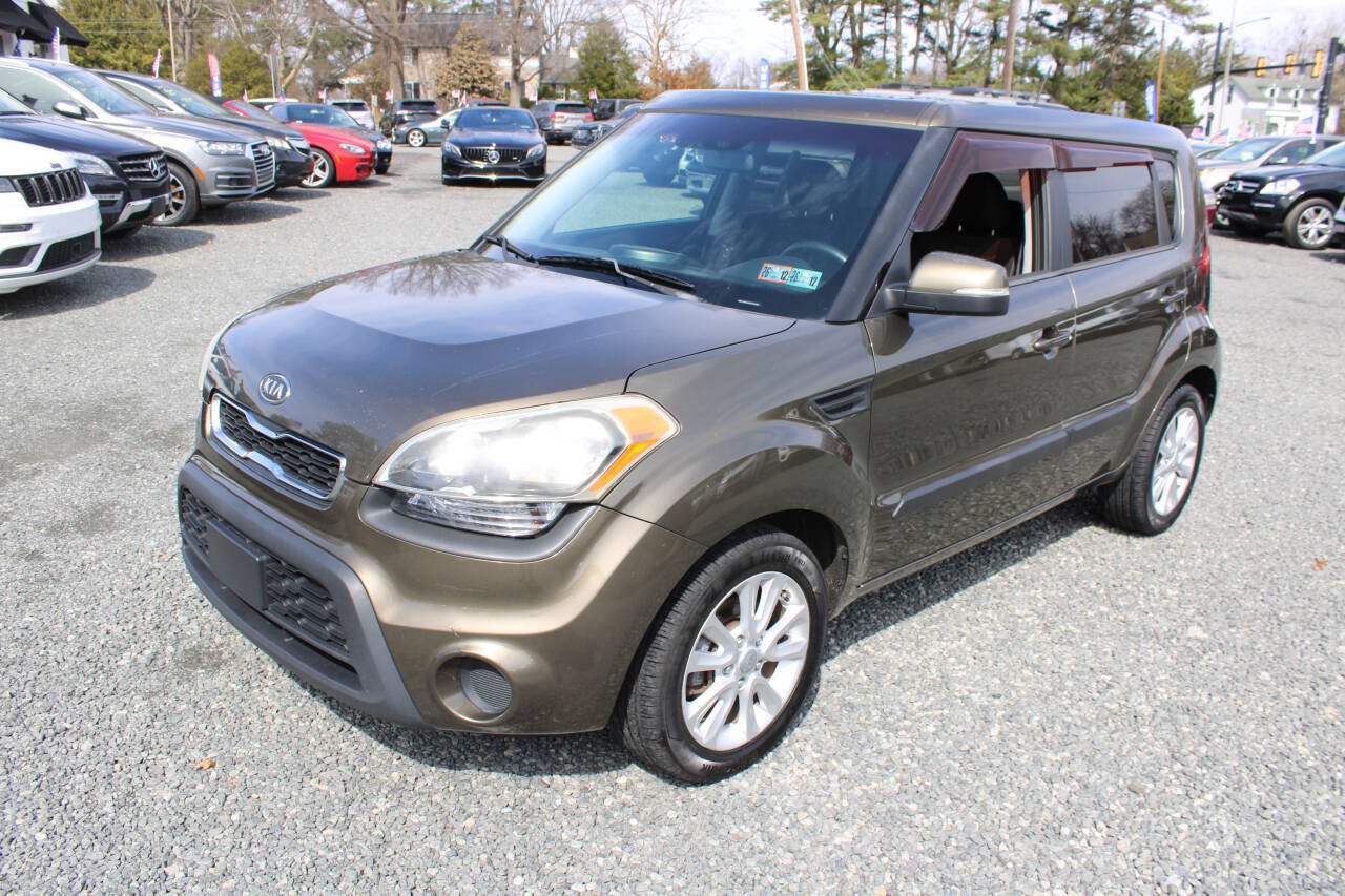 Used 2012 Kia Soul + FWD image 2