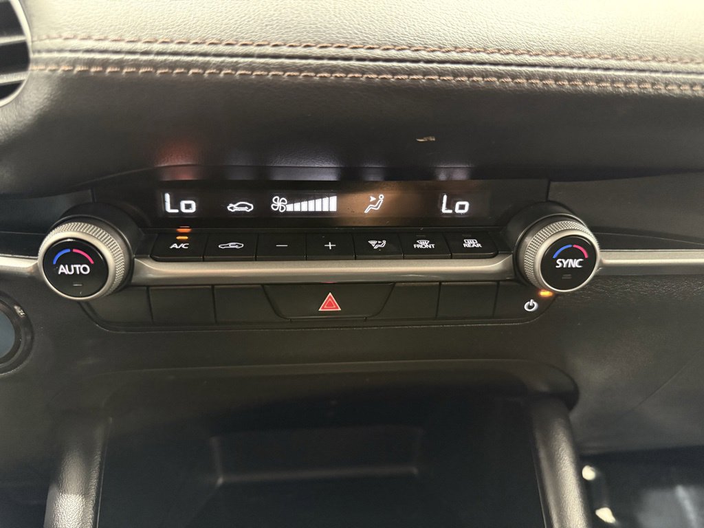 Used 2024 MAZDA MAZDA3 s image 32