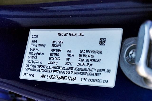 Used 2022 Tesla Model 3 Long Range AWD/4WD image 39