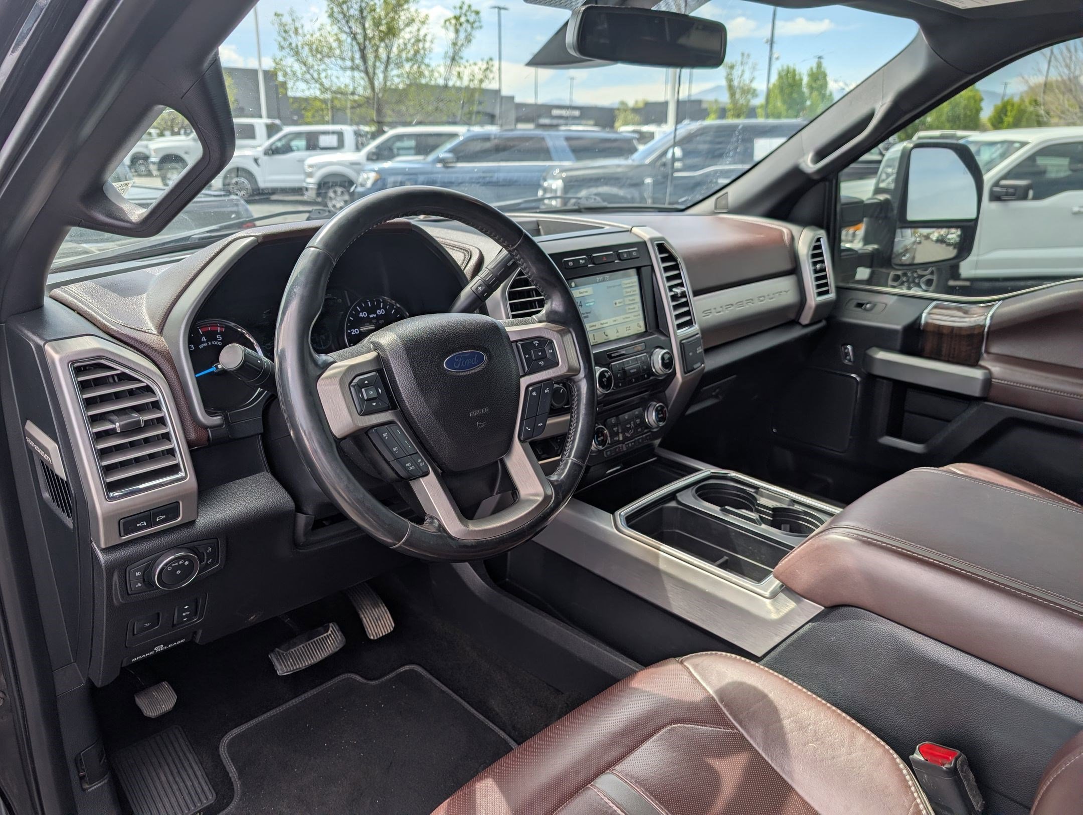 Used 2017 Ford F350 Platinum w/ Platinum Ultimate Package AWD/4WD image 15