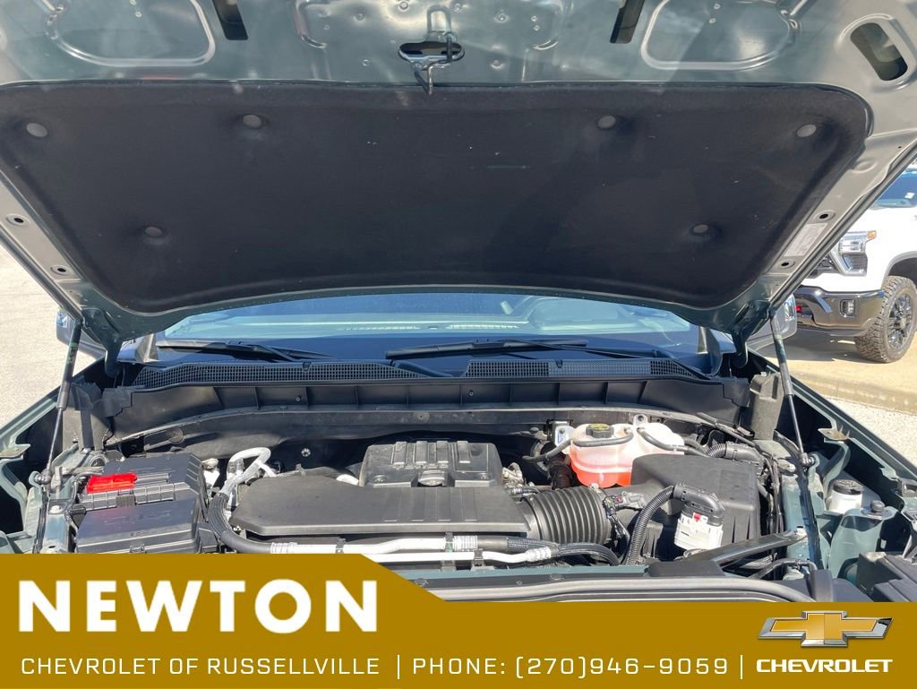 Used 2025 Chevrolet Silverado 1500 LT AWD/4WD image 38