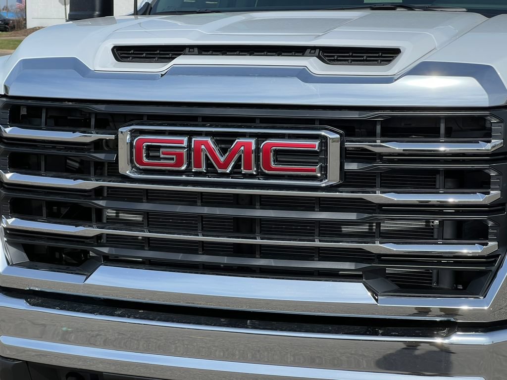New 2026 GMC Sierra 2500 SLE w/ SLE Value Package; AWD/4WD image 40
